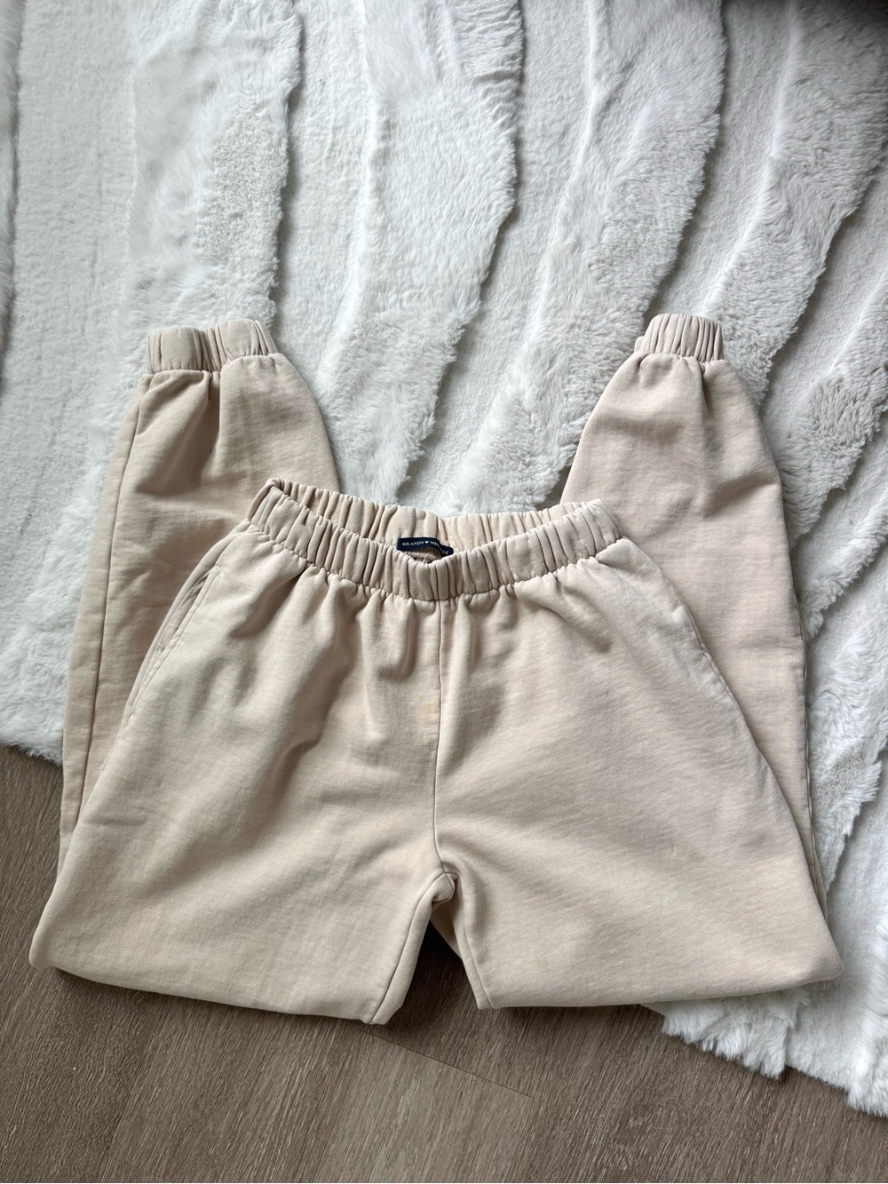 Brandy Melville Rosa Sweatpants
